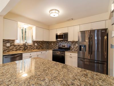 55 Thompson Street APT 6E, East Haven, CT, 06513