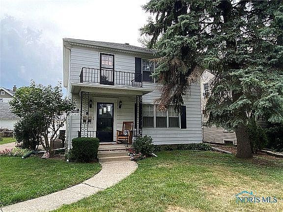 4th image of 1610 Yosemite Dr