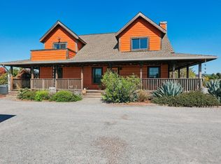 1919 Alan Dr, Penngrove, CA 94951