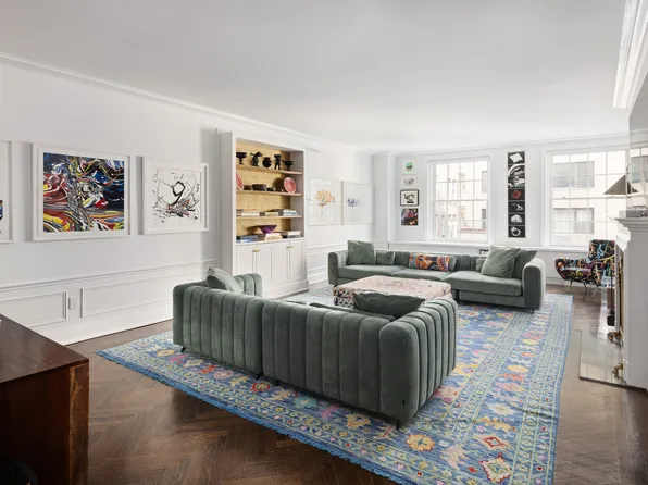 1016 5th Avenue image 1 of 9