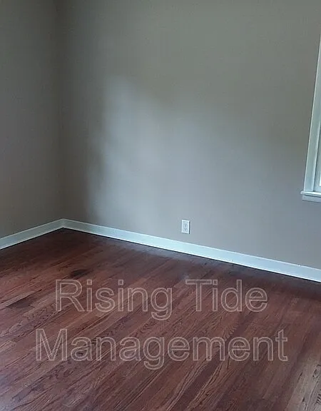 7001 Rowan Rd — Photo 10