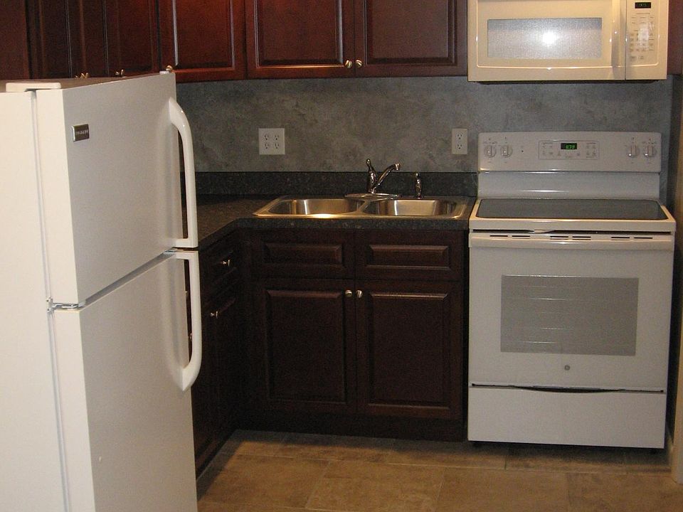 1st image of 433 3rd St