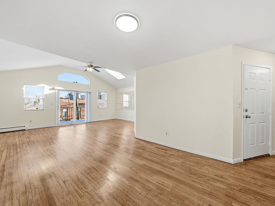1st image of 191 Griffith St #1