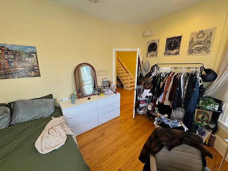 208-210 Holland St #2A — Photo 11