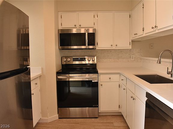5th image of 2056 Mesquite Ln APT 303