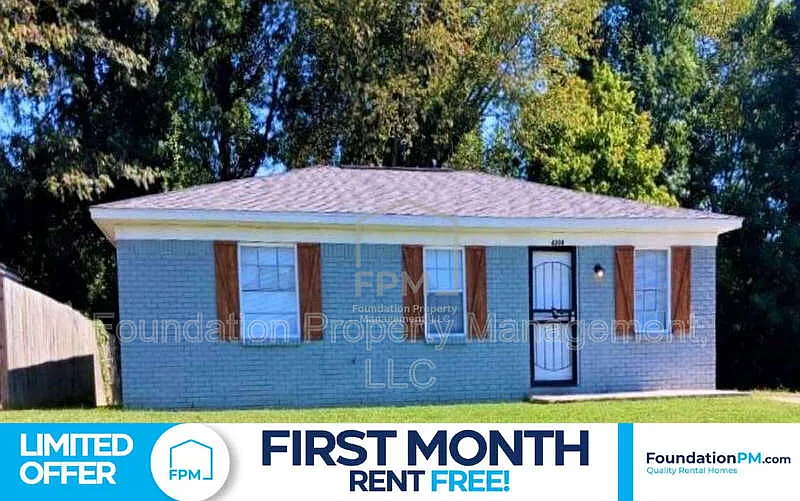 3 bed, 1.0 bath, 891 sqft, $895 — Photo 1