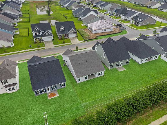 3rd image of 2915 Spain Ln.