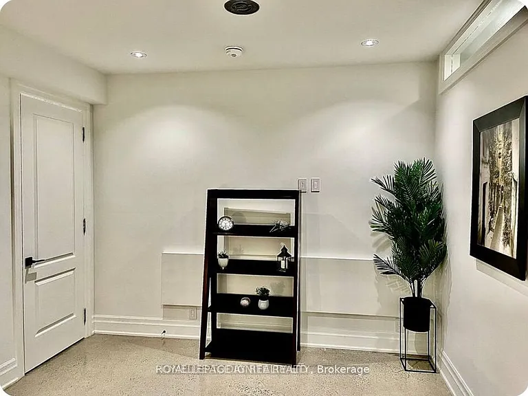 63 Sylvan Ave #BASEMENT — Photo 17
