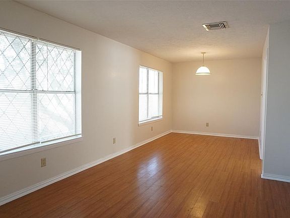 3rd image of 2823 Hickory Limb Ct