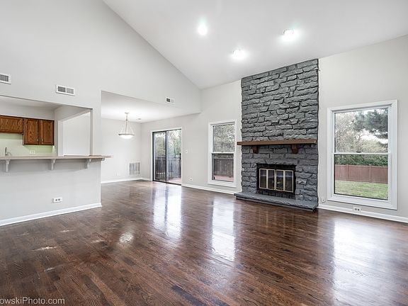 2nd image of 11 Indian Trail Dr
