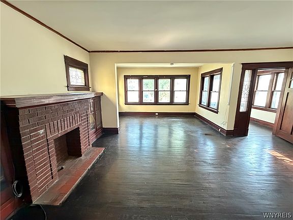 5th image of 67 Thornton Ave
