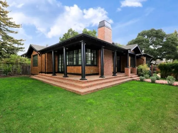 225 Lincoln Ave, Palo Alto, CA 94301