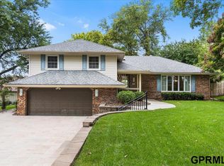11811 Dorcas St, Omaha, NE 68144