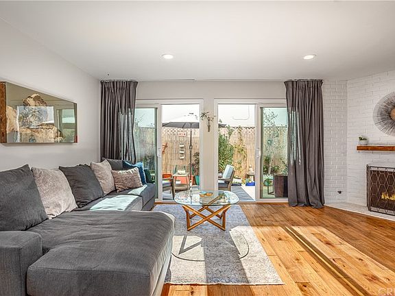 4th image of 10809 Blix St Unit 1
