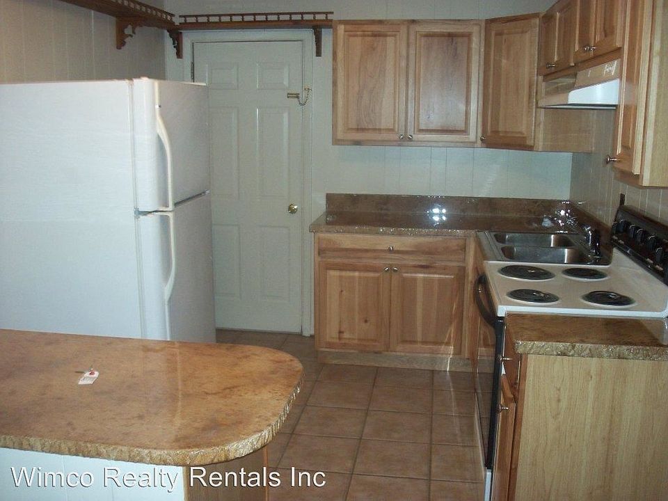 2nd image of 598 Florosa Ct