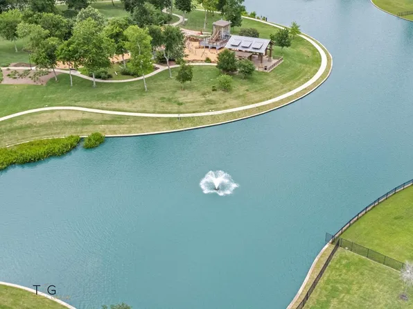 5706 Camden Springs Ln, Sugar Land, TX 77479