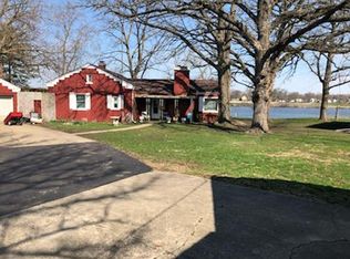 1101 Shore Acres Rd, Rock Falls, IL 61071