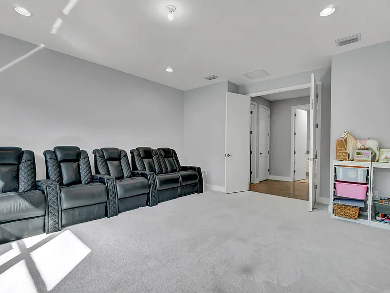 17081 Five Waters Ave — Photo 35