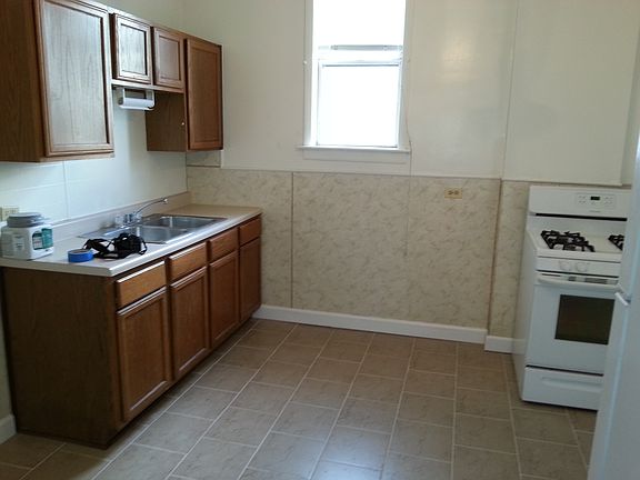 3rd image of 10052 S Avenue L #1