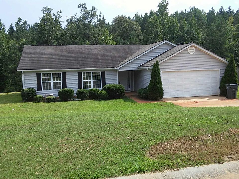 1st image of 83 Canterbury Dr
