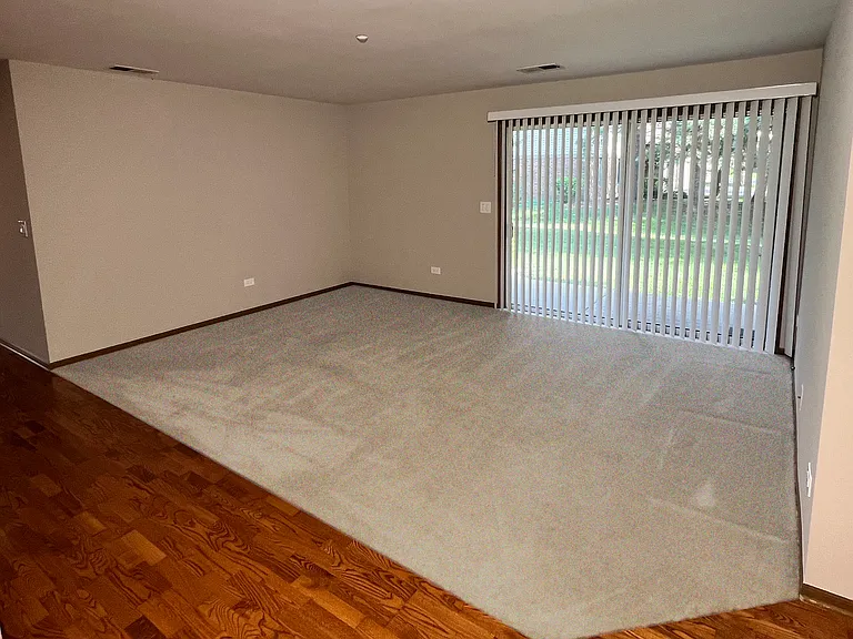 1603 W Hawkes St #1 — Photo 3