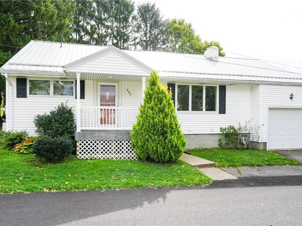 690 Diamond Ave, Indiana, PA 15701