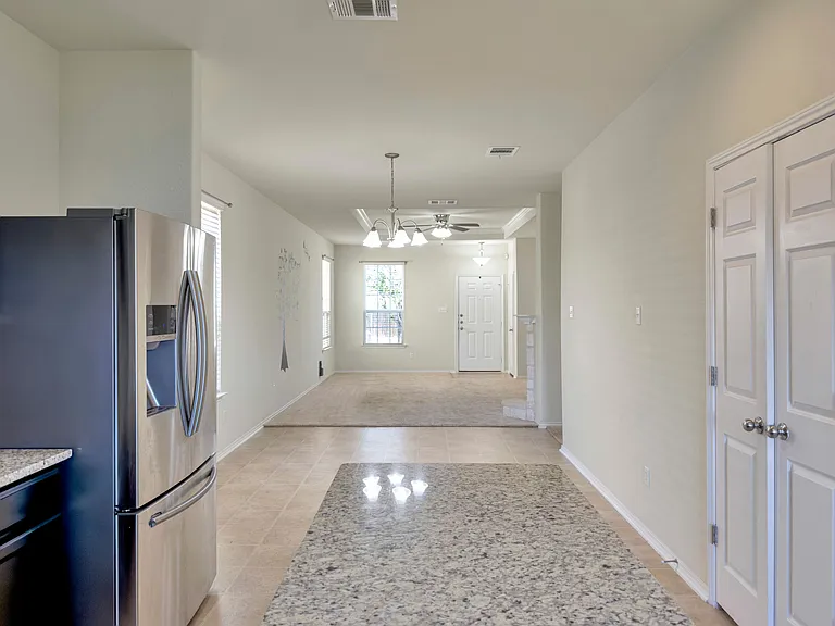 3306 Claymore St — Photo 9