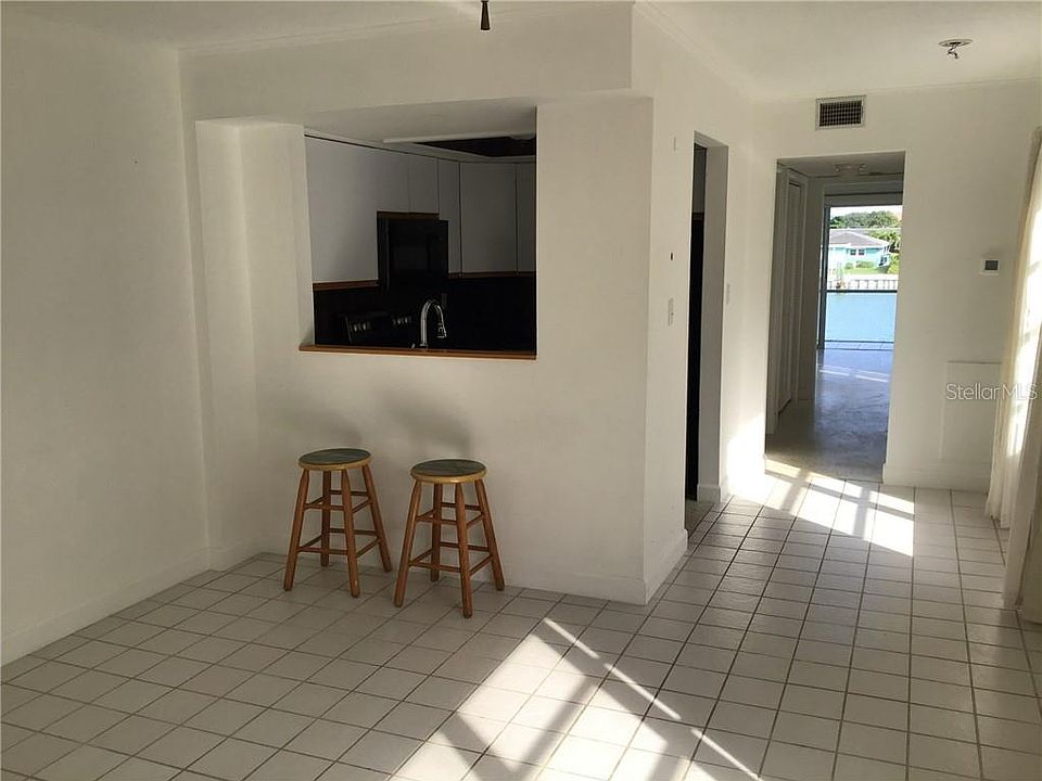 1st image of 333 Island Way APT 207