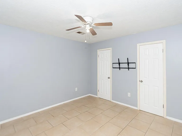 4210 Cork Ln — Photo 12