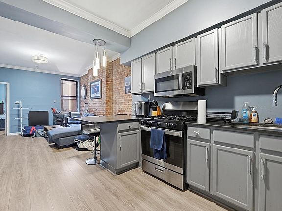 5th image of 263 1st St APT 3R
