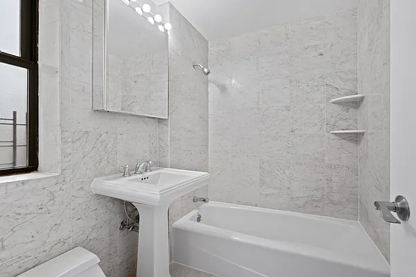 Rented by Anchor Associates | media 11