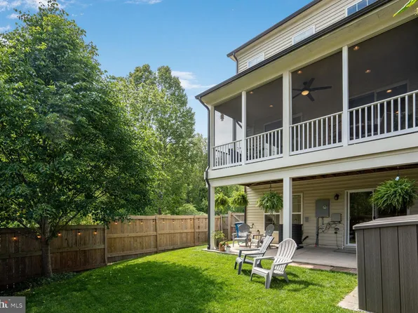 8108 Honey Bee Way, Manassas, VA 20111