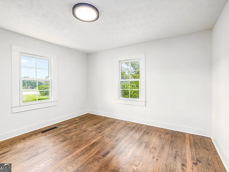638 Vickery St — Photo 17