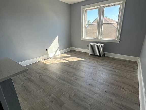 4th image of 251 Lafayette Ave #17D