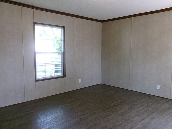 5th image of 1508 S Maple St