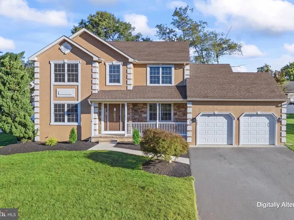 520 Kristian Dr, Vineland, NJ 08360