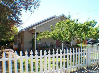 269 N Oak Ave, Oakdale, CA