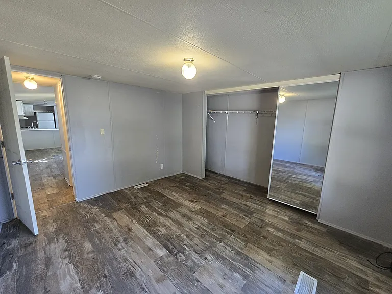 700 W Ridgeway Ave #111 — Photo 21