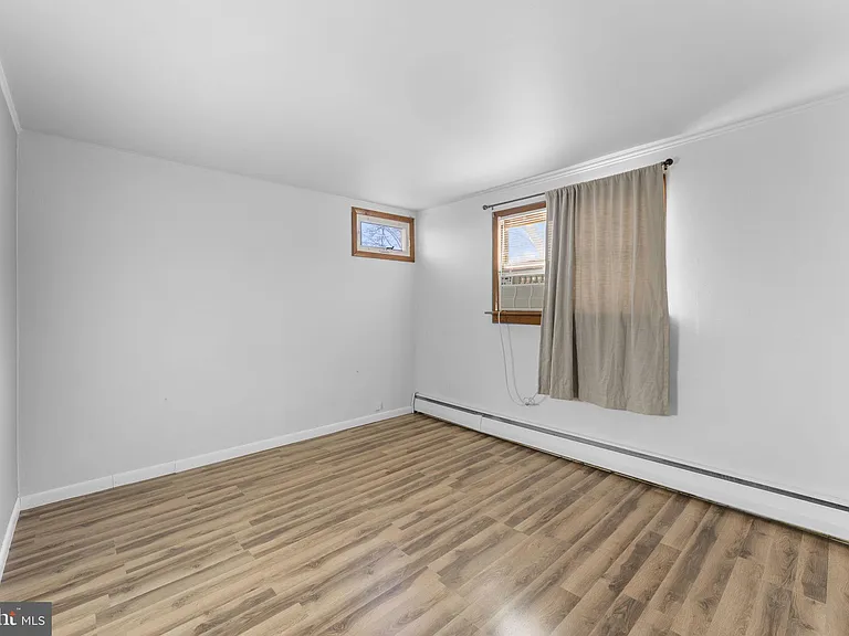 225 Pershing Ave #A — Photo 14