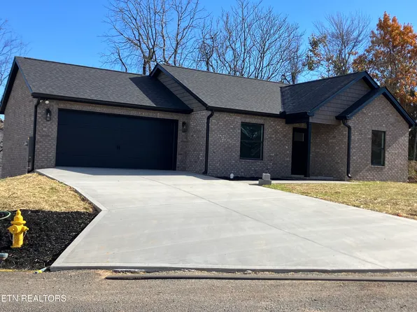 2 Simmental Rd, Knoxville, TN 37918