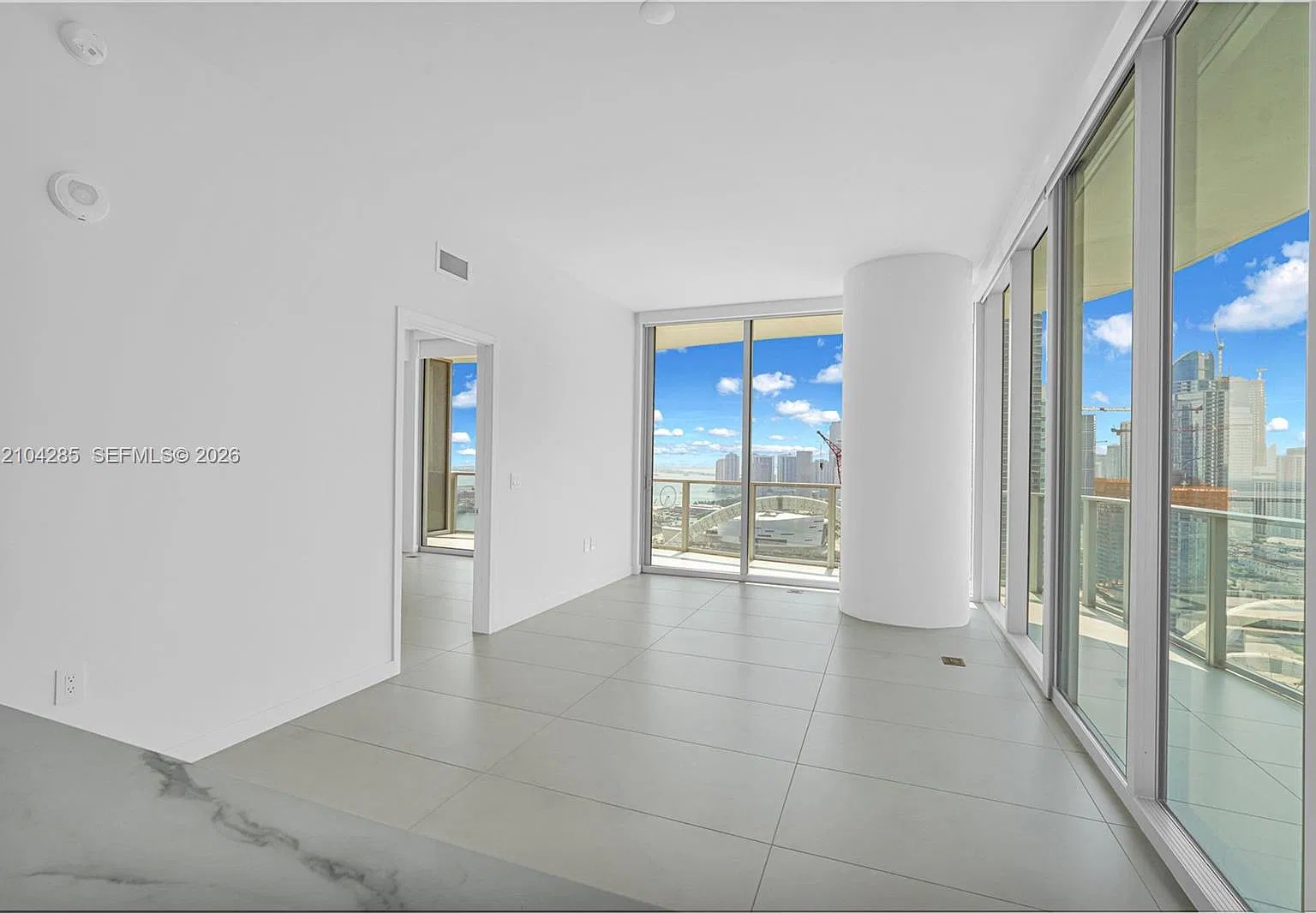 2 bed, 2.0 bath, $7,950 — Photo 2