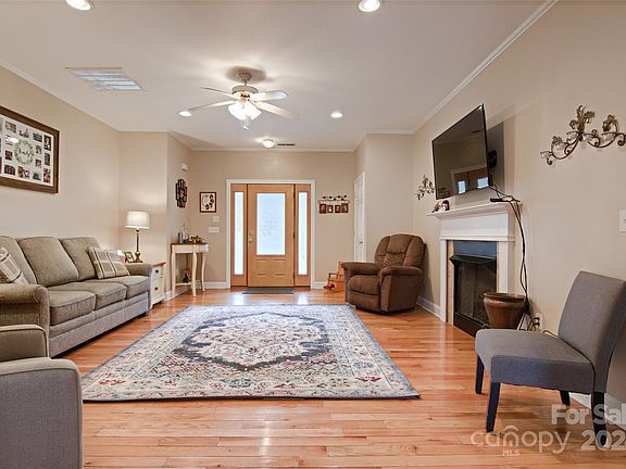 4th image of 485 Triple Creek Dr #21/29