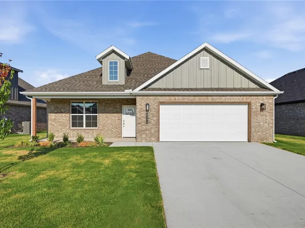 2306 N Zane St, Siloam Springs, AR 72761