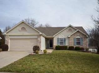 1957 Timberwood Crossing Dr, Florissant, MO 63031