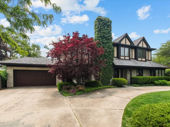 281 Michigan Ave, Highwood, IL 60040