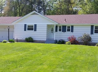 6 Stillman Rd, Bloomfield, CT 06002
