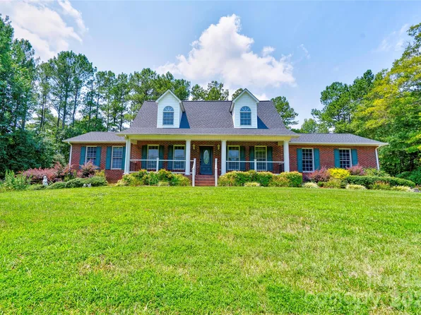 189 Hazelhurst Ln, Mooresboro, NC 28114