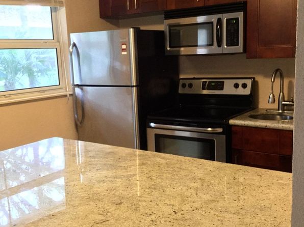1114 SW 4th St APT 4