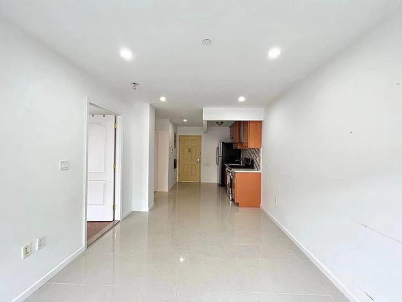 3rd image of 71-59 160th St #2G