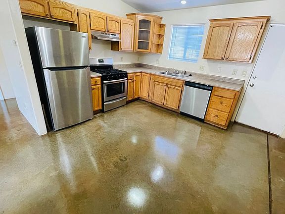 3rd image of 1188 N Riverview Blvd APT 2